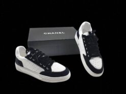 Кроссовки женские Chanel черно-белые
