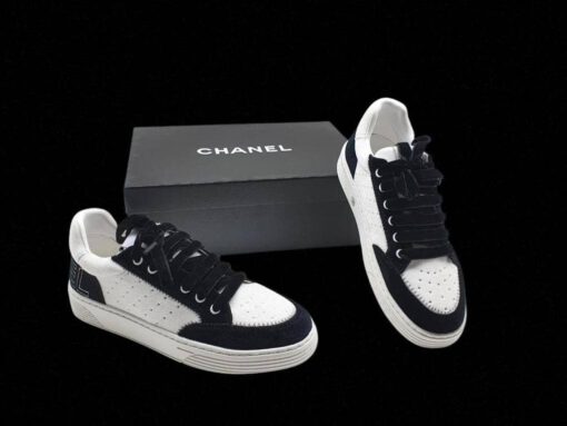 Кроссовки женские Chanel черно-белые - фото 2