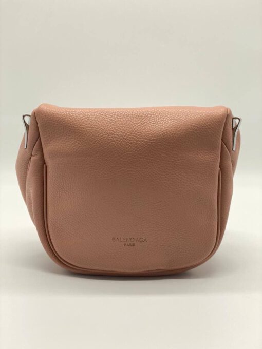 Женская кожаная сумка Balenciaga бежевая 25/22 коллекция 2021-2022 - фото 3