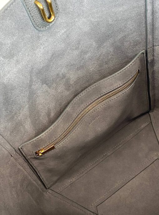 Женская сумка Celine Sangle Busket Bag in Soft Grained Calfskin серая 33/23/17 - фото 6