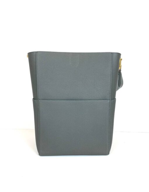 Женская сумка Celine Sangle Busket Bag in Soft Grained Calfskin серая 33/23/17 - фото 3