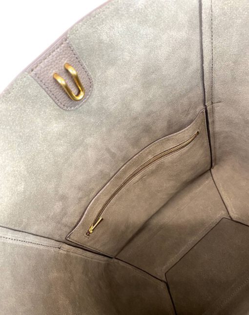 Женская сумка Celine Sangle Busket Bag in Soft Grained Calfskin коричневая 33/23/17 - фото 6