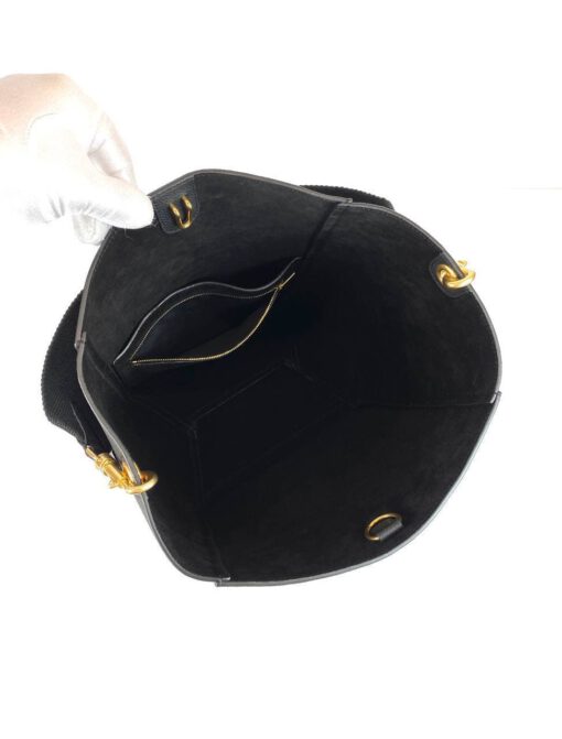 Женская сумка Celine Sangle Busket Bag in Soft Grained Calfskin черная 33/23/17 - фото 6
