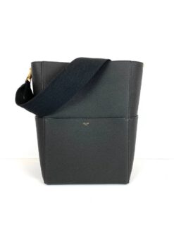 Сумка Celine Sangle Busket Bag in Soft Grained Calfskin черная 33/23/17