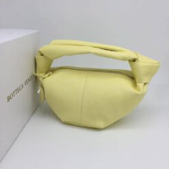 Женская кожаная сумка Bottega Veneta желтая 30/13 коллекция 2021-2022