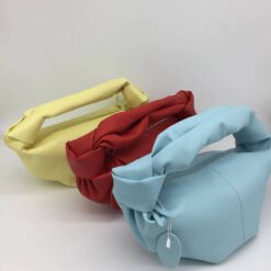 Женская кожаная сумка Bottega Veneta красная 30/13 коллекция 2021-2022