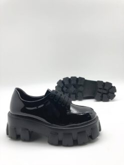 Туфли-дерби женские Prada черные коллекция 2021-2022 A66799