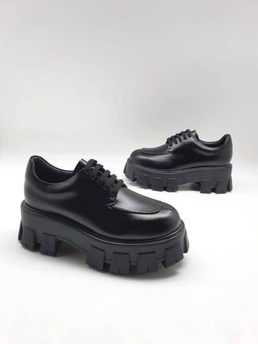 Туфли-дерби женские Prada черные коллекция 2021-2022 A66811 - фото 1