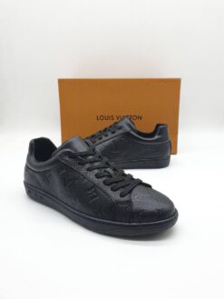Мужские кроссовки кожаные Louis Vuitton Monogram черные коллекция 2021-2022 A68038