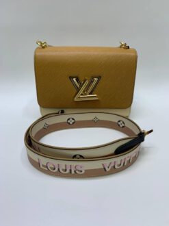 Женская кожаная сумка Louis Vuitton желто-бежевая 23/17 коллекция 2021-2022 - фото 6