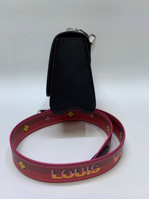 Женская кожаная сумка Louis Vuitton черная 23/17 коллекция 2021-2022 A68450 - фото 3