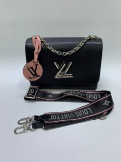 Женская кожаная сумка Louis Vuitton черная 23/17 коллекция 2021-2022 A68479