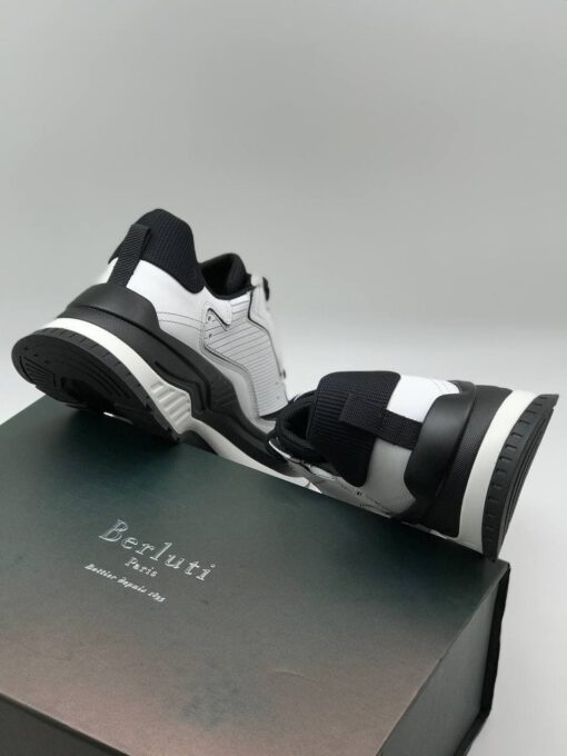 Мужские кроссовки Berluti черно-белые коллекция 2021-2022 - фото 6