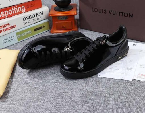 Туфли-дерби женские кожаные Louis Vuitton черные коллекция 2021-2022 - фото 4