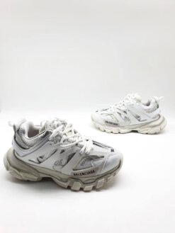 Женские кроссовки Balenciaga Track 3 белые коллекция 2021-2022 A70032 - фото 8