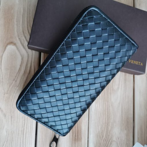 Кожаный портмоне-кошелек Bottega Veneta черный 20/10 см - фото 1