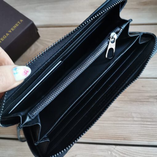 Кожаный портмоне-кошелек Bottega Veneta черный 20/10 см - фото 2