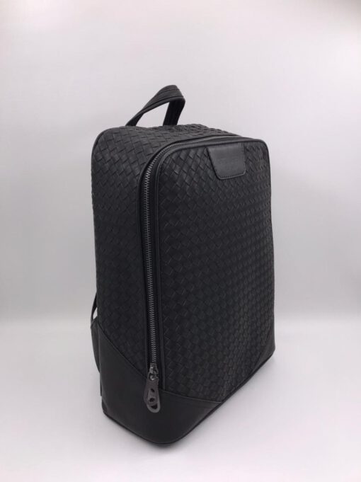 Рюкзак кожаный Bottega Veneta черный 35/28 см коллекция 2021-2022 - фото 3