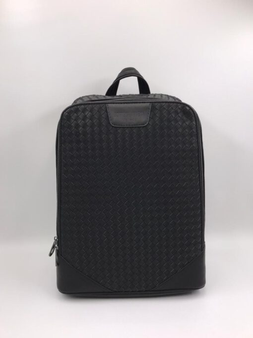 Рюкзак кожаный Bottega Veneta черный 35/28 см коллекция 2021-2022 - фото 1
