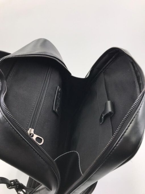 Рюкзак кожаный Bottega Veneta черный 38/30 см коллекция 2021-2022 - фото 2