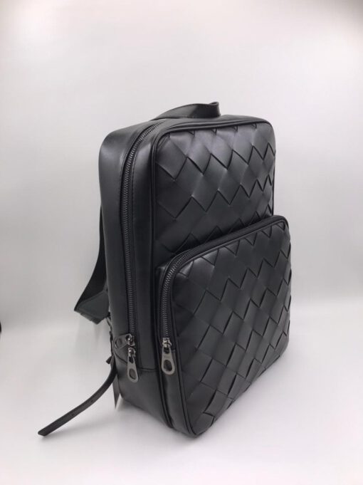Рюкзак кожаный Bottega Veneta черный 38/30 см коллекция 2021-2022 - фото 1