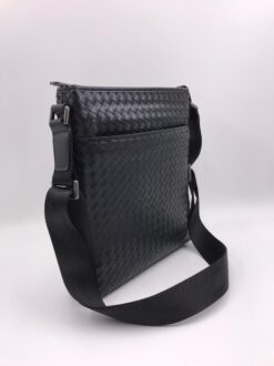 Мужская кожаная сумка Bottega Veneta черная 26/26 коллекция 2021-2022 A71073