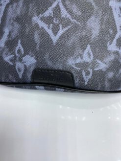 Поясная сумка Louis Vuitton из канвы Monogram черно-серая 46/19