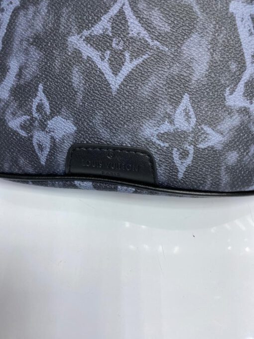 Поясная сумка Louis Vuitton из канвы Monogram черно-серая 46/19 - фото 4