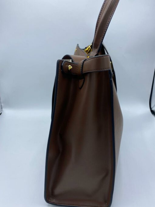 Женская кожаная сумка-тоут Fendi 78704 коричневая 42/32 см - фото 3