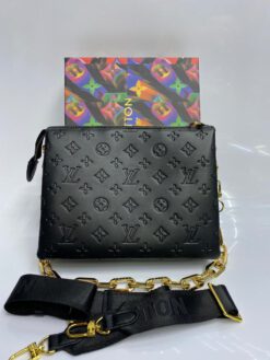 Женская сумка-клатч Louis Vuitton черная 26/20/6 см