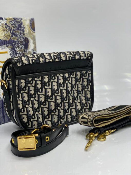 Женская тканевая сумка Christian Dior Bobby чёрная 22/18 коллекция 2021-2022 - фото 6