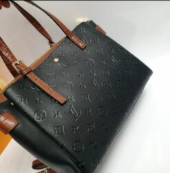 Женская сумка кожаная Louis Vuitton черная 30/25/13 см