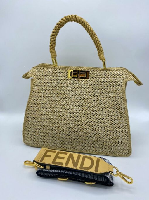 Женская сумка Fendi 78282 бежевая 33/27 см - фото 1