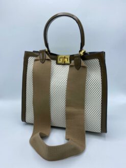 Женская кожаная сумка Fendi белая с перфорацией 30/25 см