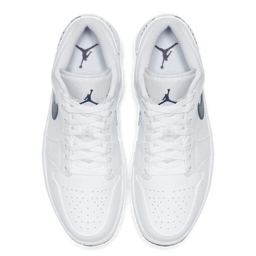 Кроссовки Nike Air Jordan 1 Low White Obsidian - фото 2