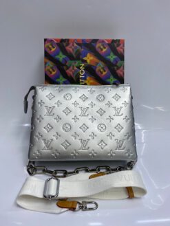 Женская сумка-клатч Louis Vuitton кожаная 26/20/6 см - фото 3