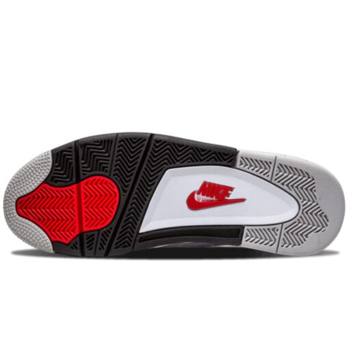Кроссовки Nike Air Jordan 4 Retro Cement - фото 4