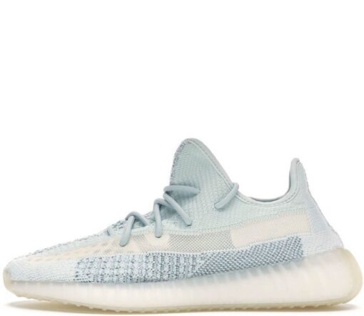 Кроссовки Adidas Yeezy Boost 350 V2 Cloud White Reflective - фото 1