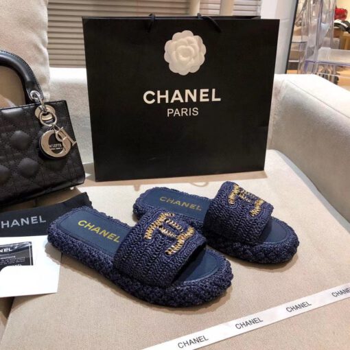 Шлепанцы женские Chanel синие премиум-люкс коллекция 2021-2022 - фото 1