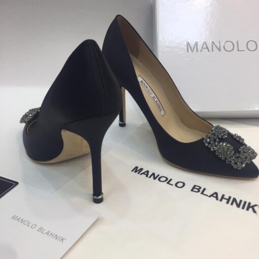 Атласные женские туфли Manolo Blahnik Hangisi 9.5 см каблук черные - фото 1