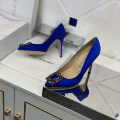 Атласные женские туфли Manolo Blahnik Hangisi 9.5 см каблук ярко-синие