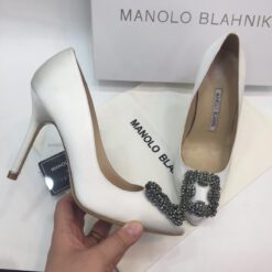 Атласные женские туфли Manolo Blahnik Hangisi 9.5 см каблук белые