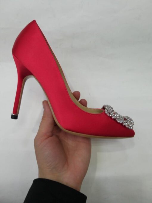 Атласные женские туфли Manolo Blahnik Hangisi 9.5 см каблук красные - фото 2