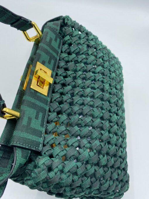 Женская плетеная сумка Fendi 78218 зеленая 30/27 см - фото 3