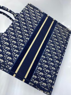 Женская сумка Dior из жаккардовой ткани синяя 41/34/15 см