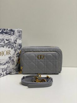 Женская кожаная сумка-клатч Dior со стёжкой серая 19/14/6 см