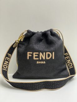 Женская тканевая сумка-мешок Fendi 87375 черная 40/37 см - фото 9