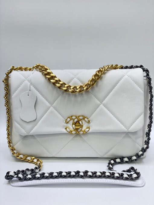 Женская кожаная сумка Chanel со стёжкой ромбами белая 35/23 см - фото 1