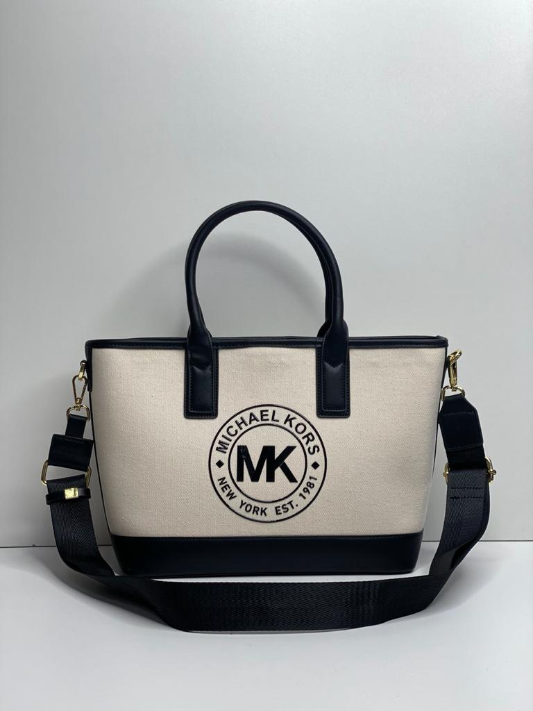 Купить женские сумки Michael Michael Kors в интернетмагазине Lookbuck