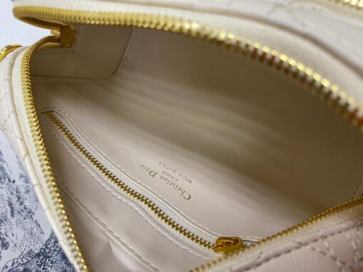 Женская кожаная сумка-клатч Dior со стёжкой белая 19/14/6 см - фото 2